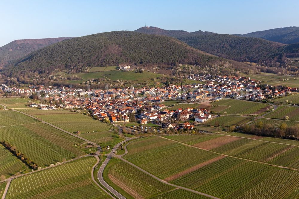 Aerial image Sankt Martin - Village - view on the edge of agricultural fields and farmland in spring time in Sankt Martin in the state Rhineland-Palatinate, Germany