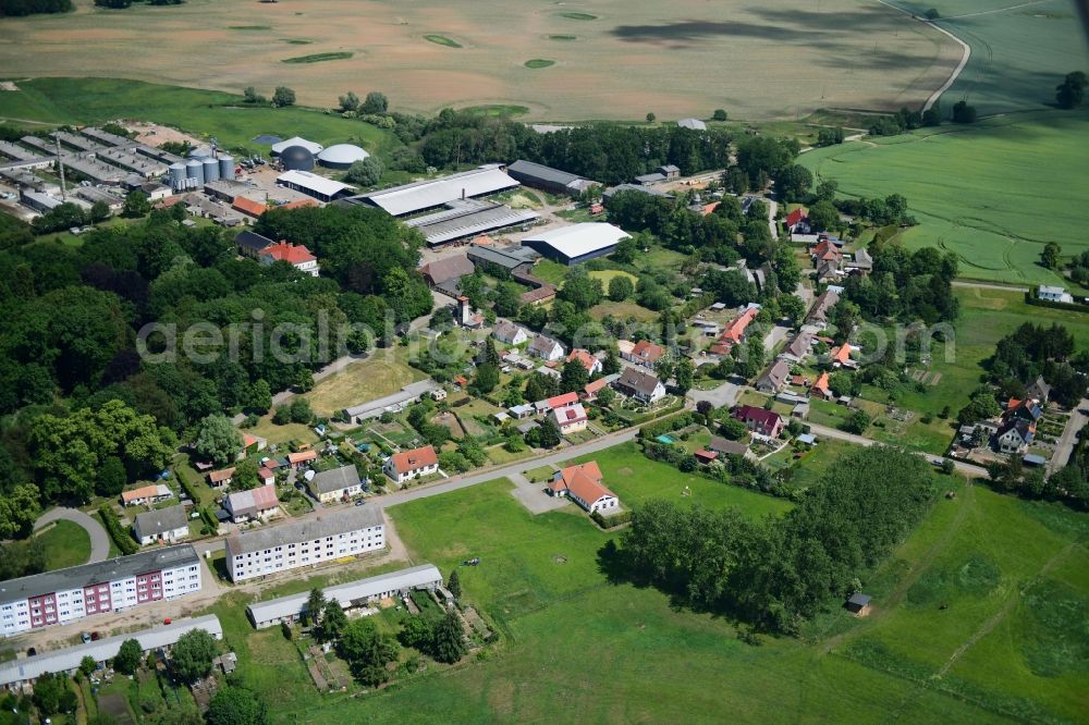 Aerial photograph Herzberg - Agricultural land and field borders surround the settlement area of the village in Herzberg in the state Mecklenburg - Western Pomerania, Germany