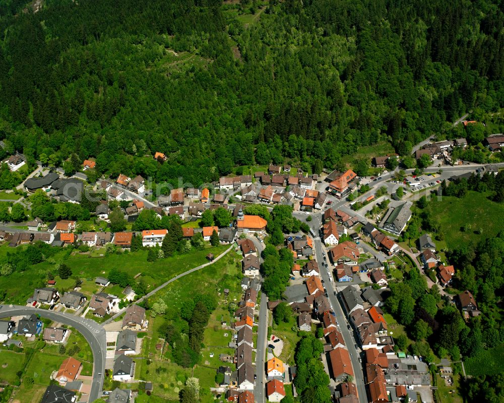 Aerial photograph Altenau - Village - view on the edge of forested areas in Altenau in the state Lower Saxony, Germany