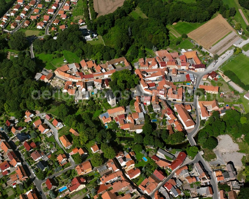 Ammern from the bird's eye view: Village - view on the edge of forested areas in Ammern in the state Thuringia, Germany