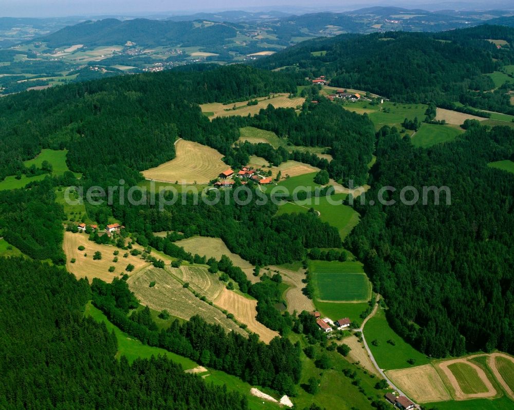 Aerial image Edersberg - Village - view on the edge of forested areas in Edersberg in the state Bavaria, Germany