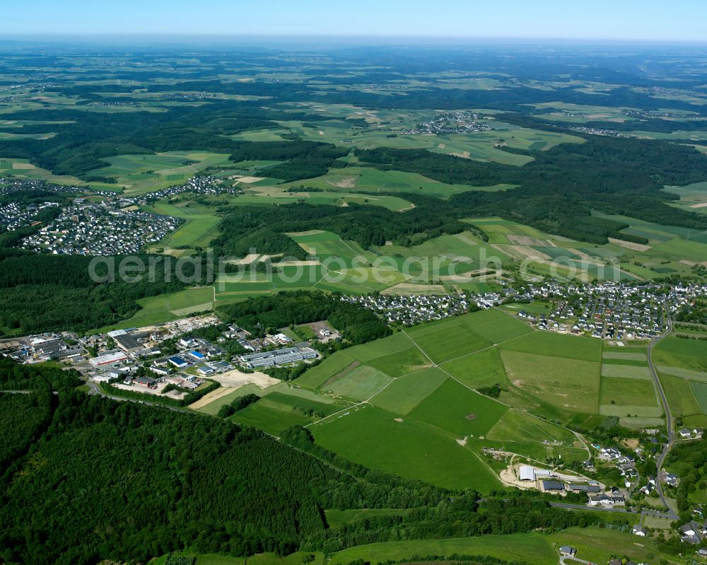 Ehr from the bird's eye view: Village - view on the edge of forested areas in Ehr in the state Rhineland-Palatinate, Germany