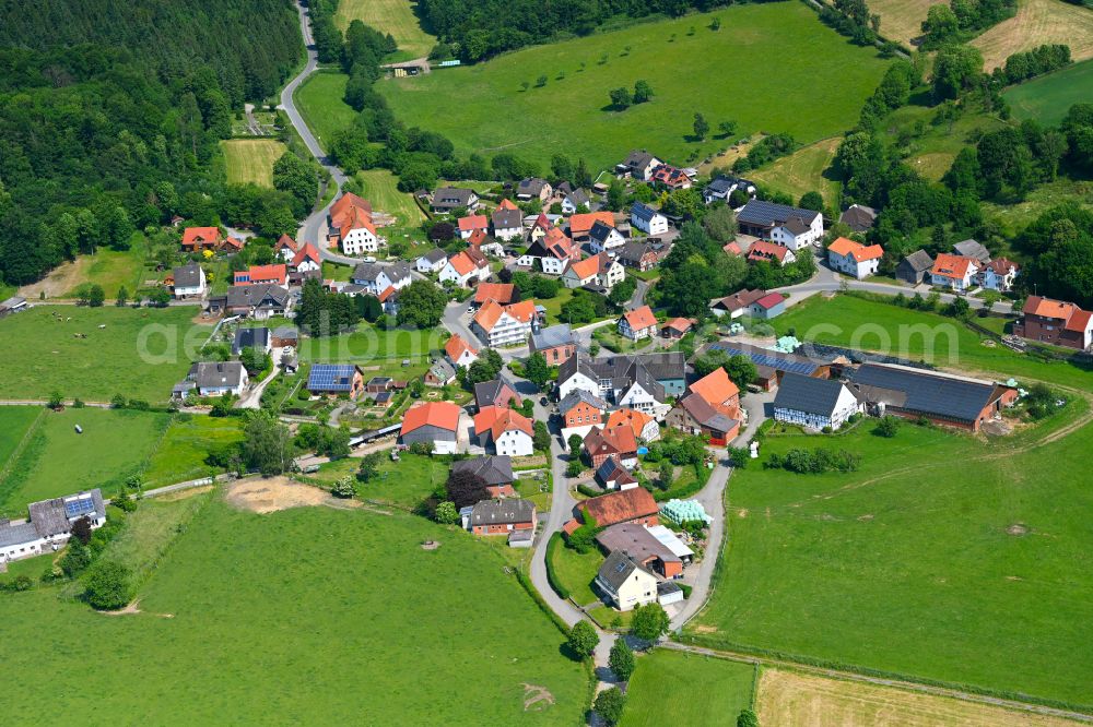 Aerial image Erwitzen - Village - view on the edge of forested areas in Erwitzen in the state North Rhine-Westphalia, Germany