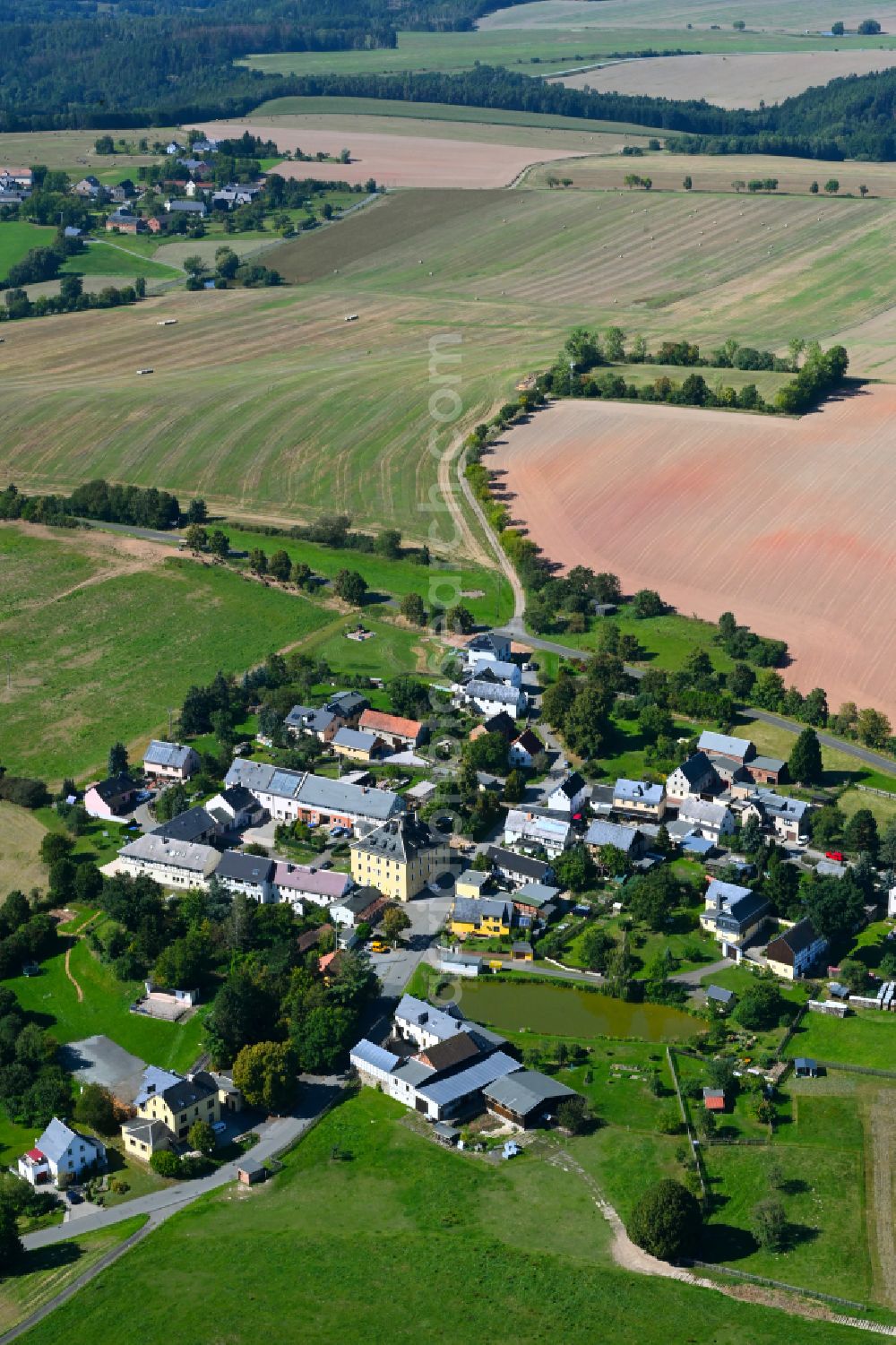 Aerial image Hain - Village - view on the edge of forested areas in Hain in the state Thuringia, Germany