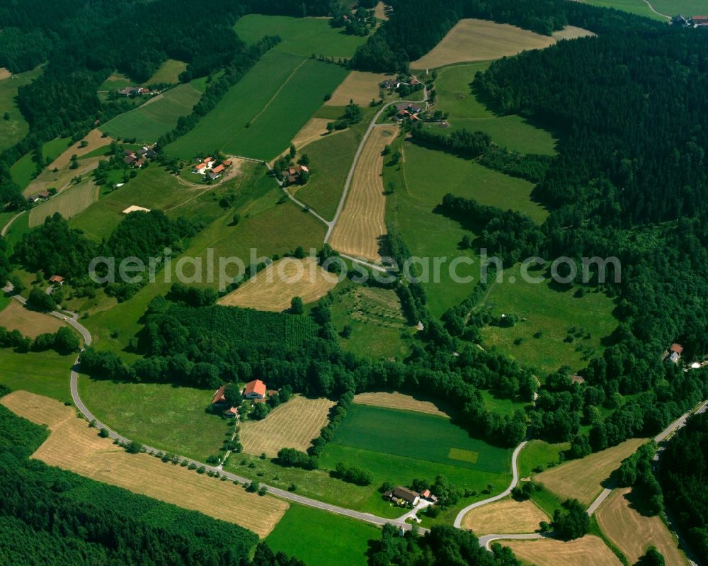 Aerial photograph Heilingmühl - Village - view on the edge of forested areas in Heilingmühl in the state Bavaria, Germany