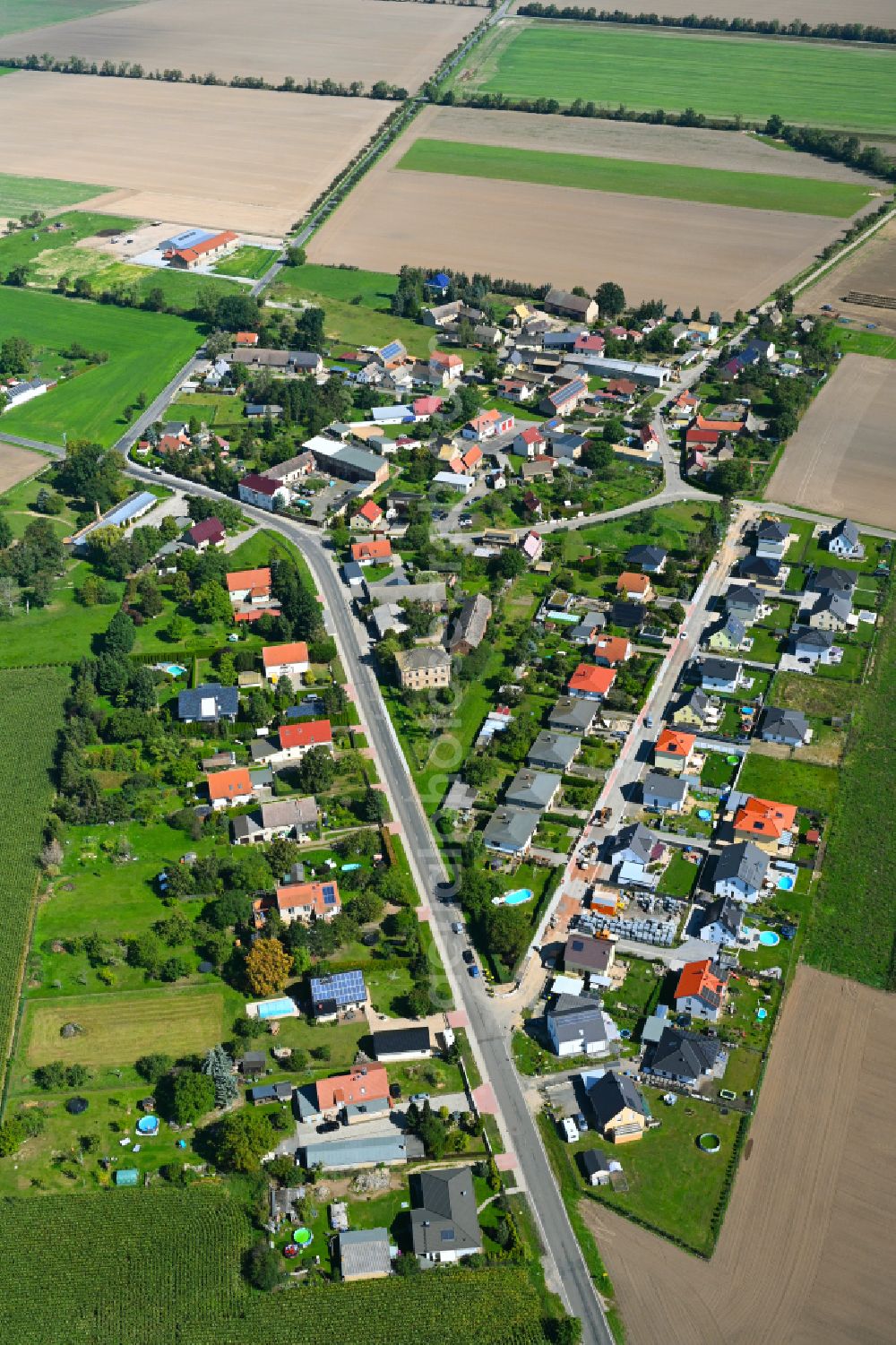 Aerial photograph Kitzen - Village - view on the edge of forested areas in Kitzen in the state Saxony, Germany