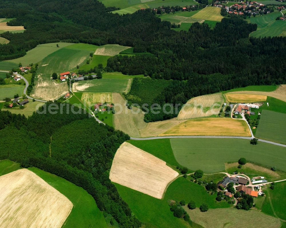 Aerial photograph Kleinkohlham - Village - view on the edge of forested areas in Kleinkohlham in the state Bavaria, Germany