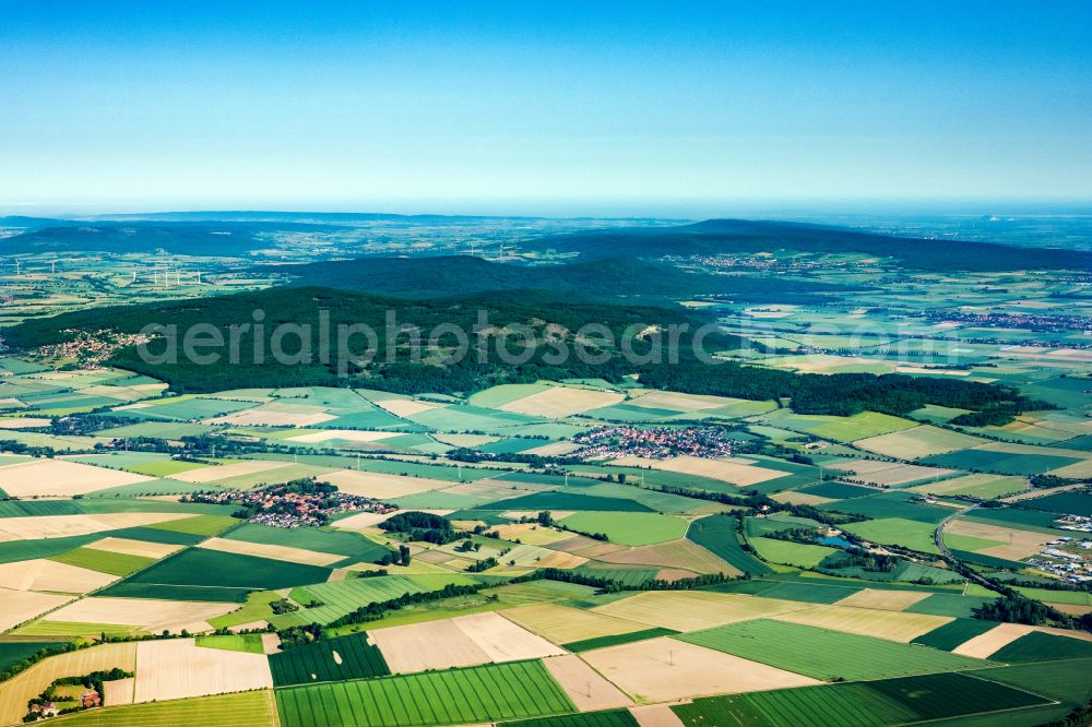 Aerial photograph Elze - Village - view on the edge of forested areas in Mehle in the state Lower Saxony, Germany