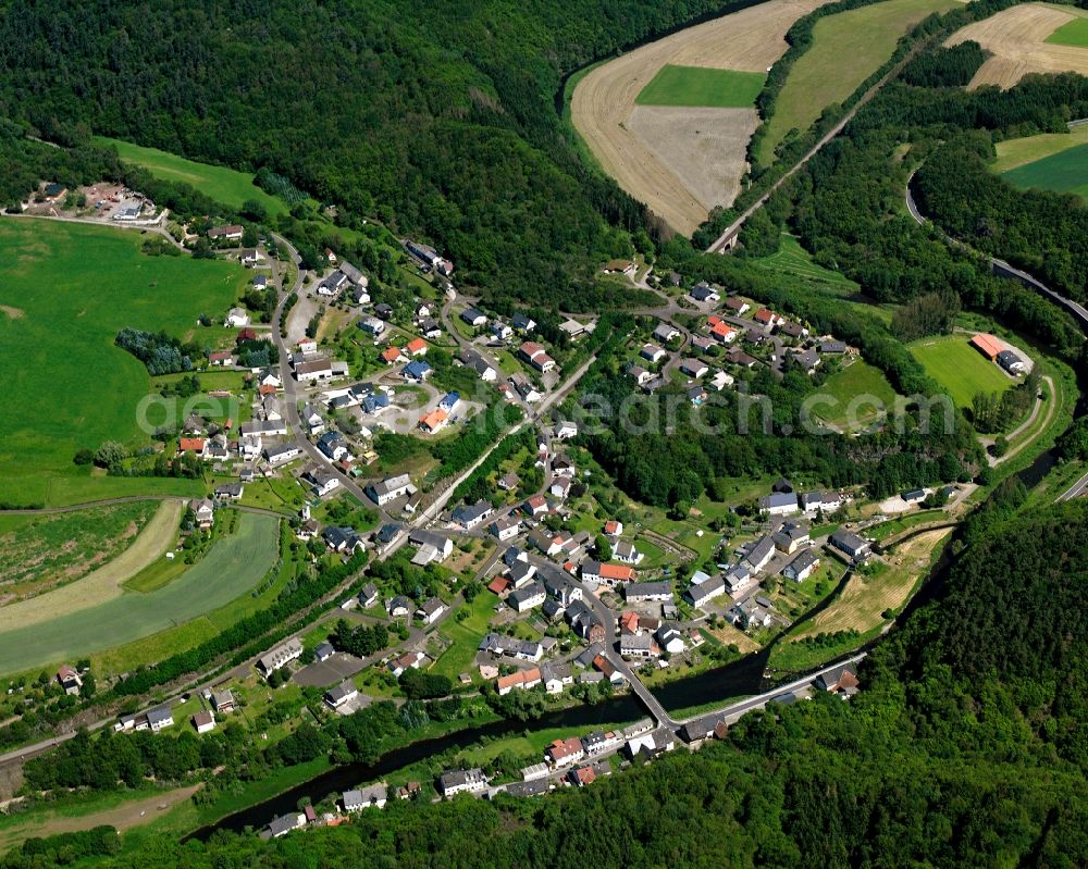 Aerial image Nohen - Village - view on the edge of forested areas in Nohen in the state Rhineland-Palatinate, Germany