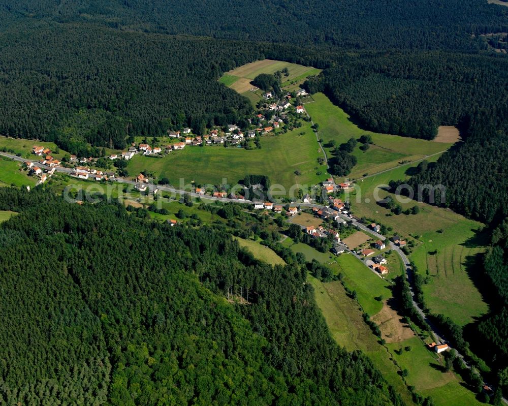 Ober-Hiltersklingen from the bird's eye view: Village - view on the edge of forested areas in Ober-Hiltersklingen in the state Hesse, Germany