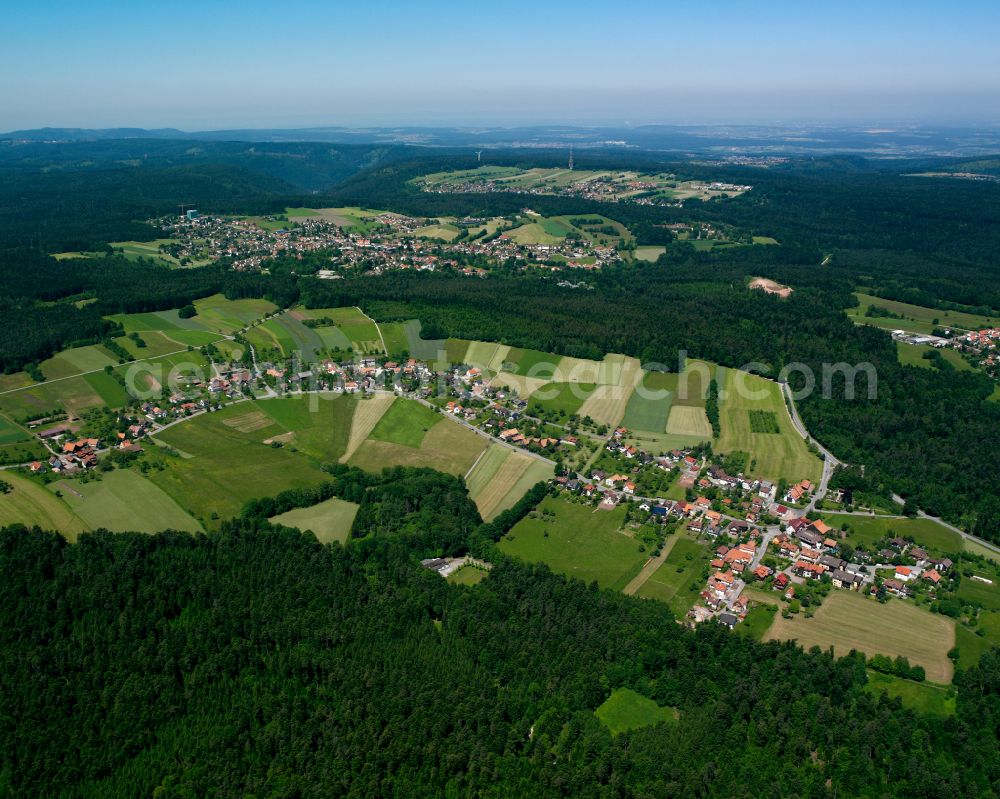 Aerial image Oberlengenhardt - Village - view on the edge of forested areas in Oberlengenhardt in the state Baden-Wuerttemberg, Germany