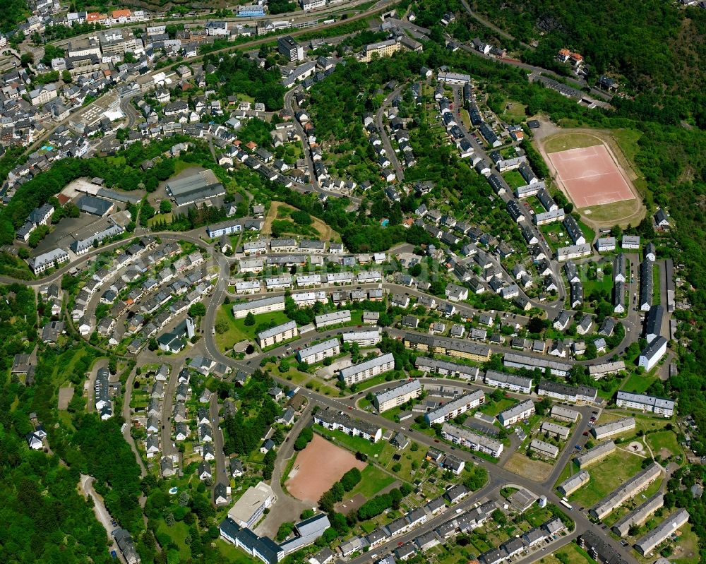 Oberstein from the bird's eye view: Village - view on the edge of forested areas in Oberstein in the state Rhineland-Palatinate, Germany