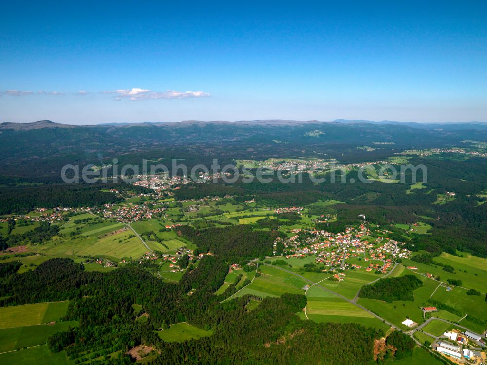 Aerial image Palmberg - Village - view on the edge of forested areas in Palmberg in the state Bavaria, Germany