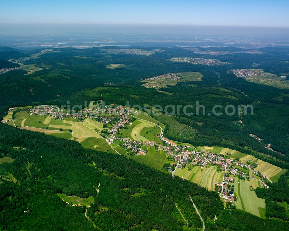 Rotensol from the bird's eye view: Village - view on the edge of forested areas in Rotensol in the state Baden-Wuerttemberg, Germany