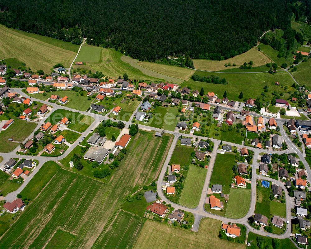 Aerial photograph Simmersfeld - Village - view on the edge of forested areas in Simmersfeld in the state Baden-Wuerttemberg, Germany