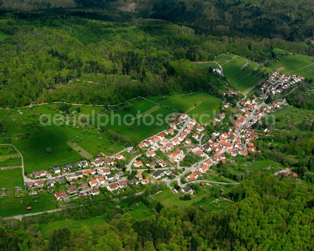 Aerial image Uhingen - Village - view on the edge of forested areas in Uhingen in the state Baden-Wuerttemberg, Germany