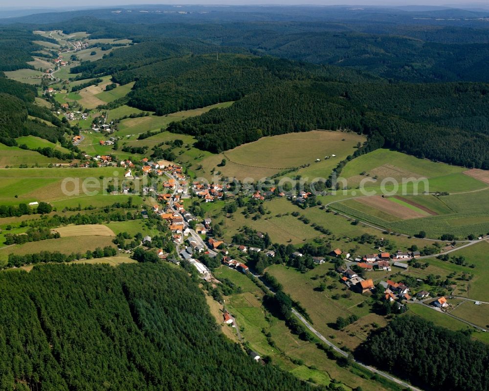 Aerial photograph Unter-Sensbach - Village - view on the edge of forested areas in Unter-Sensbach in the state Hesse, Germany