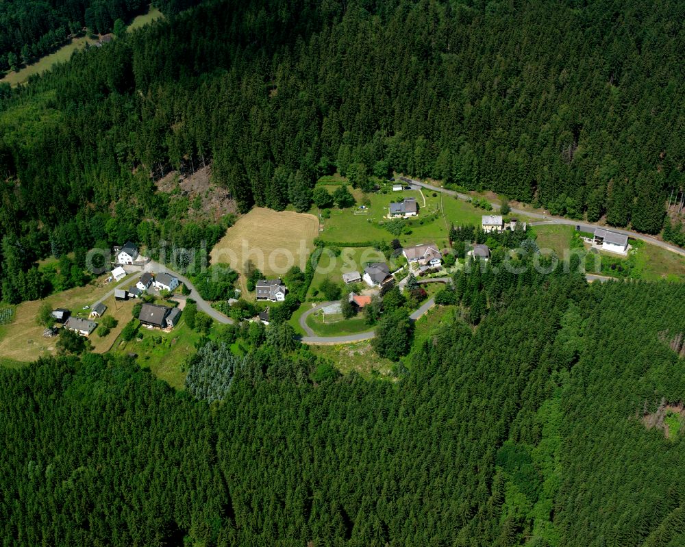 Aerial image Unterleupoldsberg - Village - view on the edge of forested areas in Unterleupoldsberg in the state Bavaria, Germany