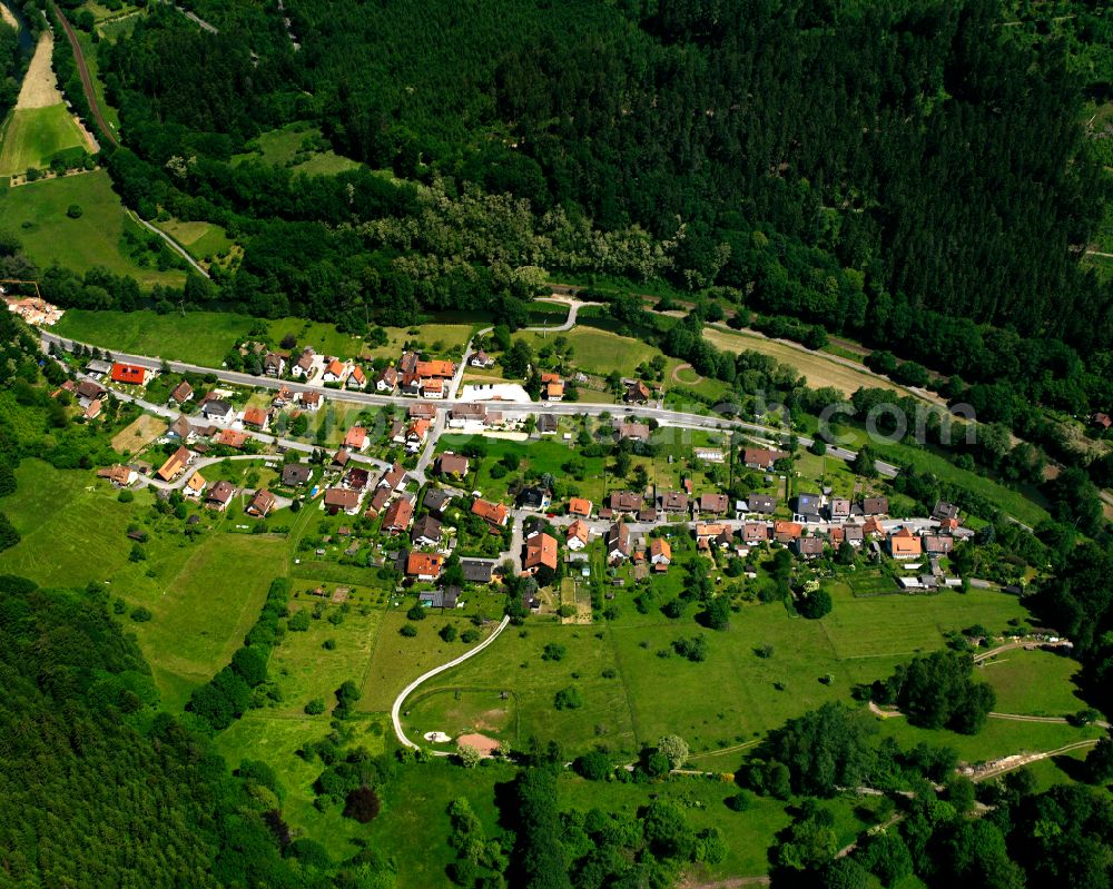 Aerial photograph Unterreichenbach - Village - view on the edge of forested areas in Unterreichenbach in the state Baden-Wuerttemberg, Germany