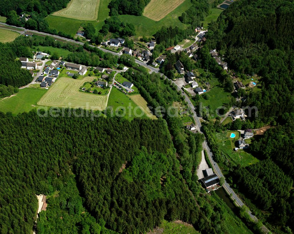 Aerial photograph Vollme - Village - view on the edge of forested areas in Vollme in the state North Rhine-Westphalia, Germany