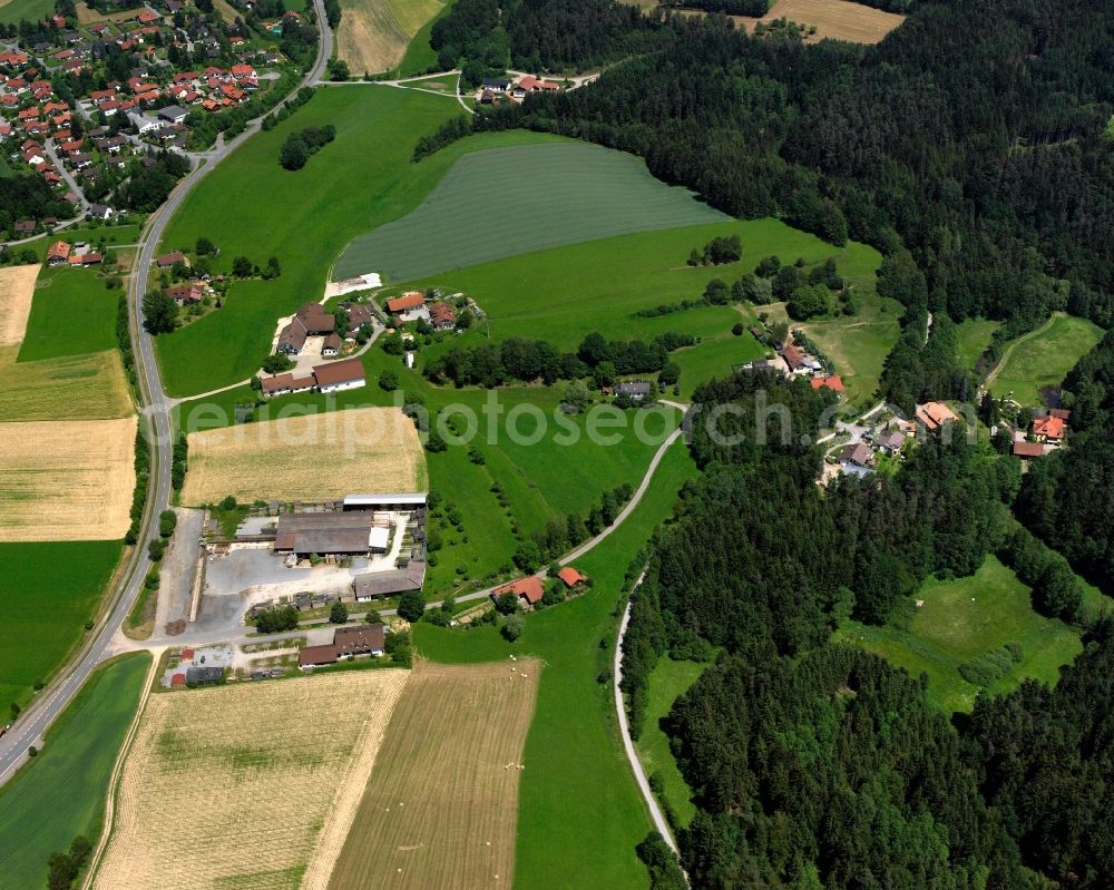 Aerial image Wenamühle - Village - view on the edge of forested areas in Wenamühle in the state Bavaria, Germany