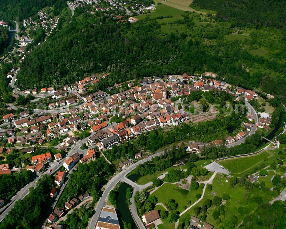 Wildberg from the bird's eye view: Village - view on the edge of forested areas in Wildberg in the state Baden-Wuerttemberg, Germany