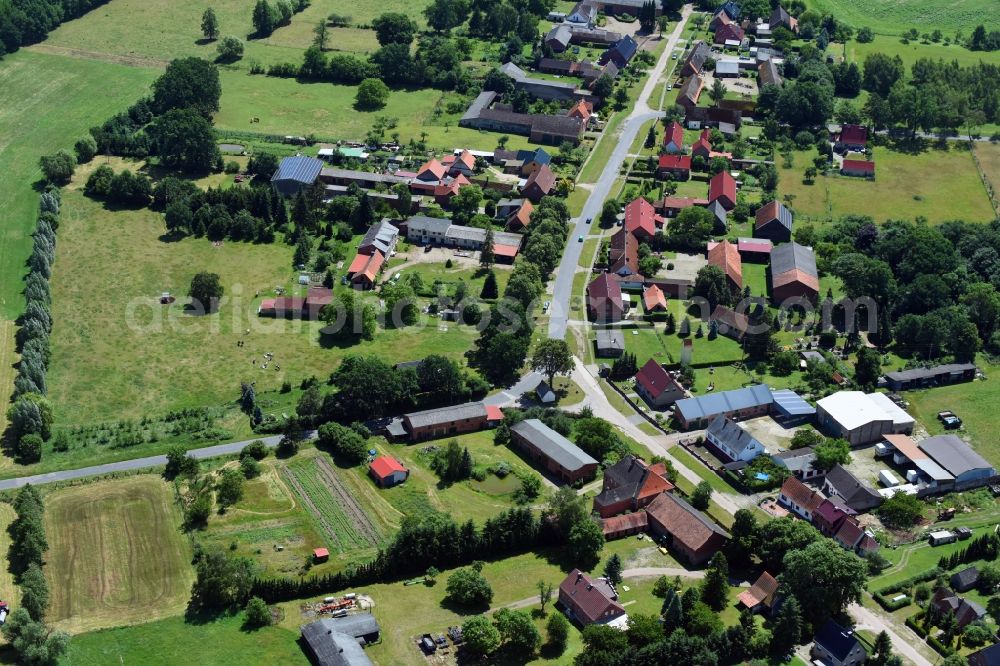 Schönfeld (Prignitz) from the bird's eye view: Village view in Schoenfeld (Prignitz) in the state Brandenburg, Germany