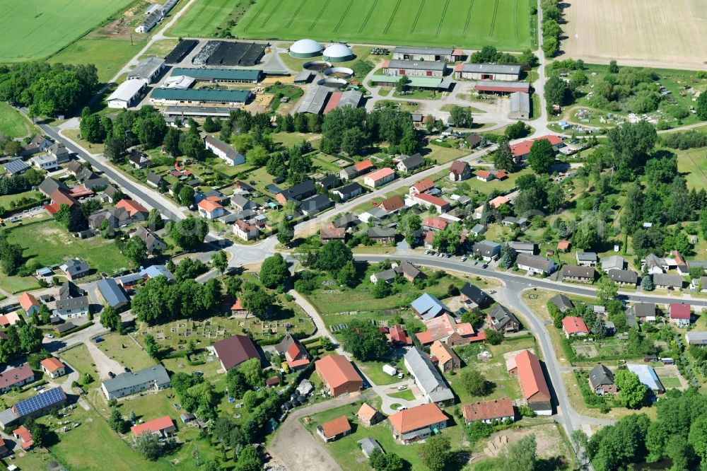 Aerial image Siggelkow - Village view in Siggelkow in the state Mecklenburg - Western Pomerania, Germany