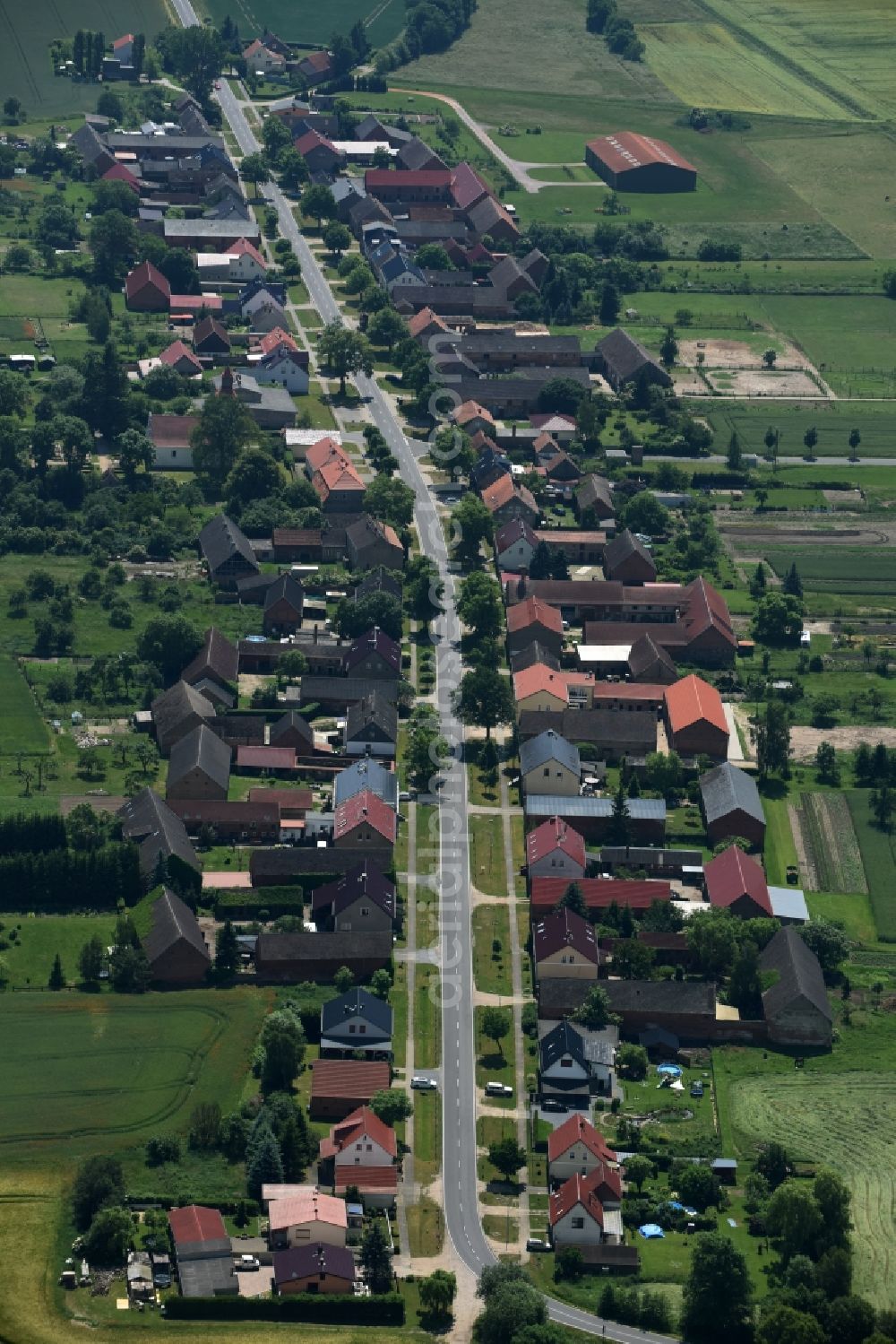 Sonnenberg from above - Village view of Sonnenberg in the state Brandenburg