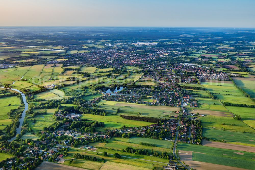 Aerial photograph Winsen (Luhe) - Village view of the district Stoeckte at the bank of the river Elbe in Winsen (Luhe) in the state Lower Saxony