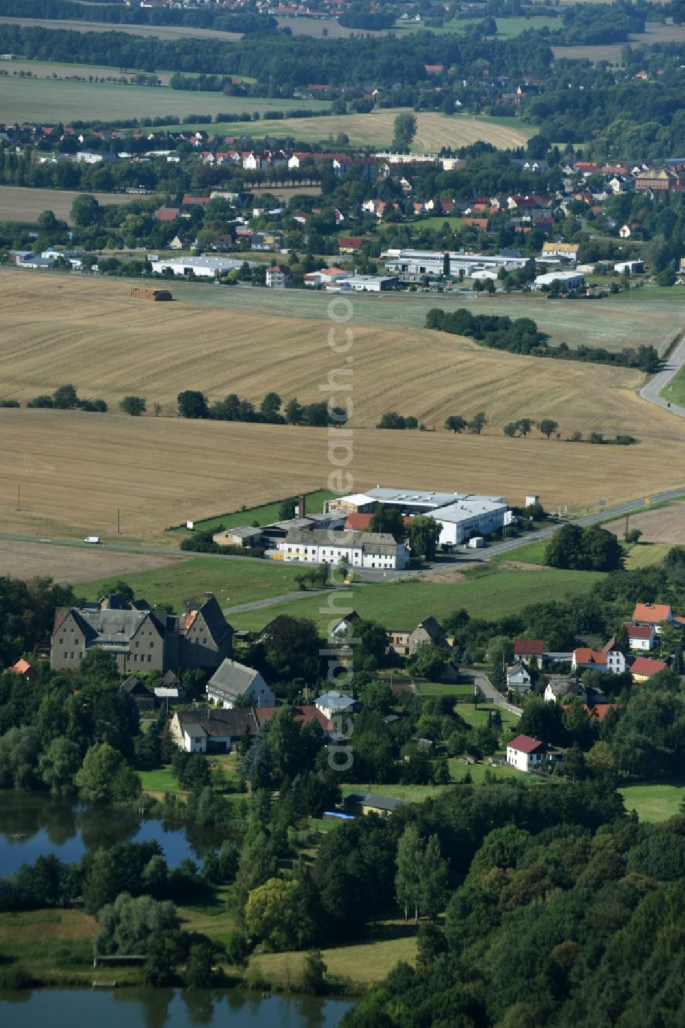 Streitwald from the bird's eye view: Village view of Streitwald in the state Saxony