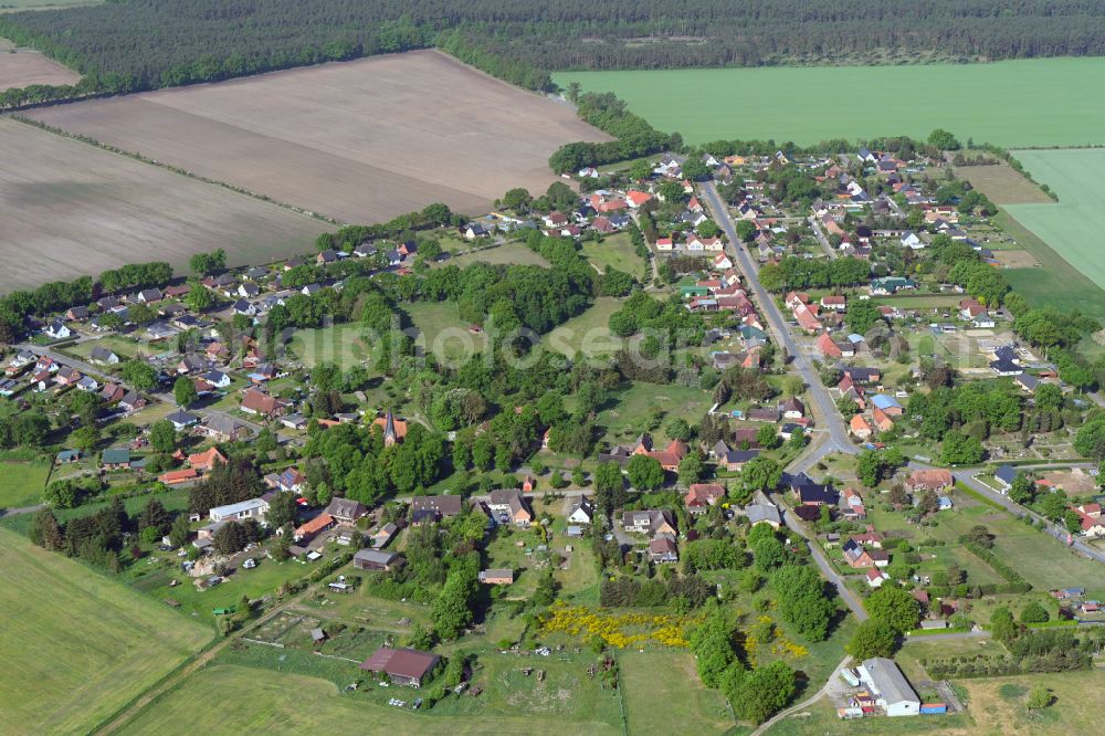 Aerial image Uelitz - Village view on street Gruene Strasse in Uelitz in the state Mecklenburg - Western Pomerania, Germany