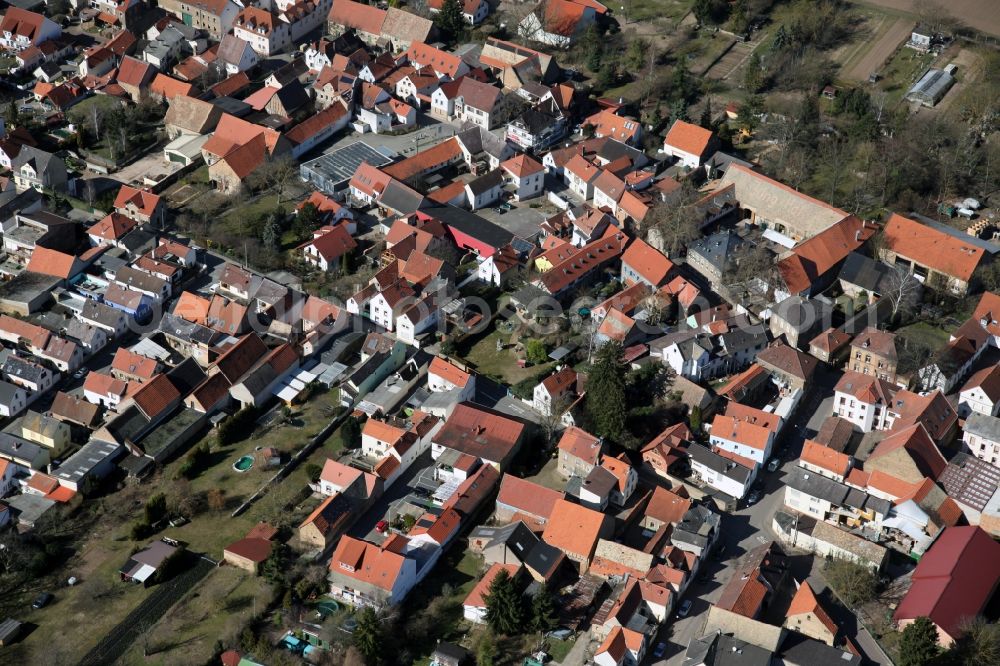 Undenheim from the bird's eye view: Village view of Undenheim in the state Rhineland-Palatinate