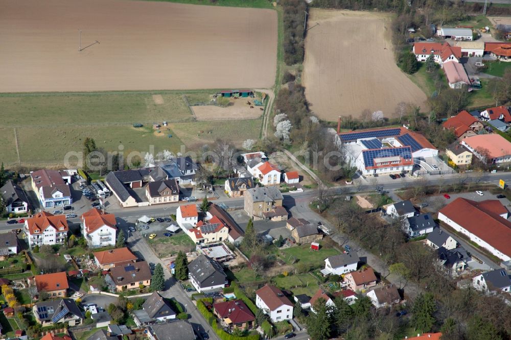 Undenheim from the bird's eye view: Village view in Undenheim in the state Rhineland-Palatinate