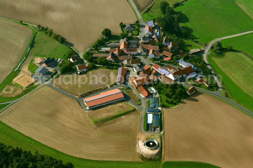 Höchstädten from the bird's eye view: Village - View of the district Hassberge belonging municipality in Hoechstaedten in the state Bavaria