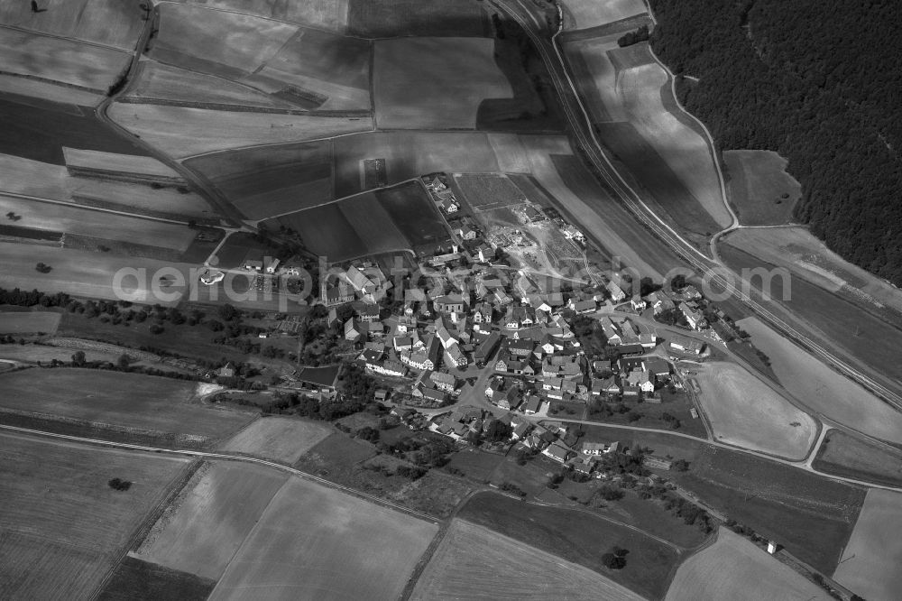 Jesserndorf from the bird's eye view: Village - View of the district Hassberge belonging municipality in Jesserndorf in the state Bavaria