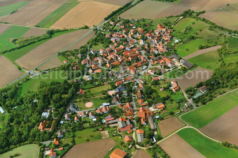 Unfinden from the bird's eye view: Village - View of the district Hassberge belonging municipality in Unfinden in the state Bavaria