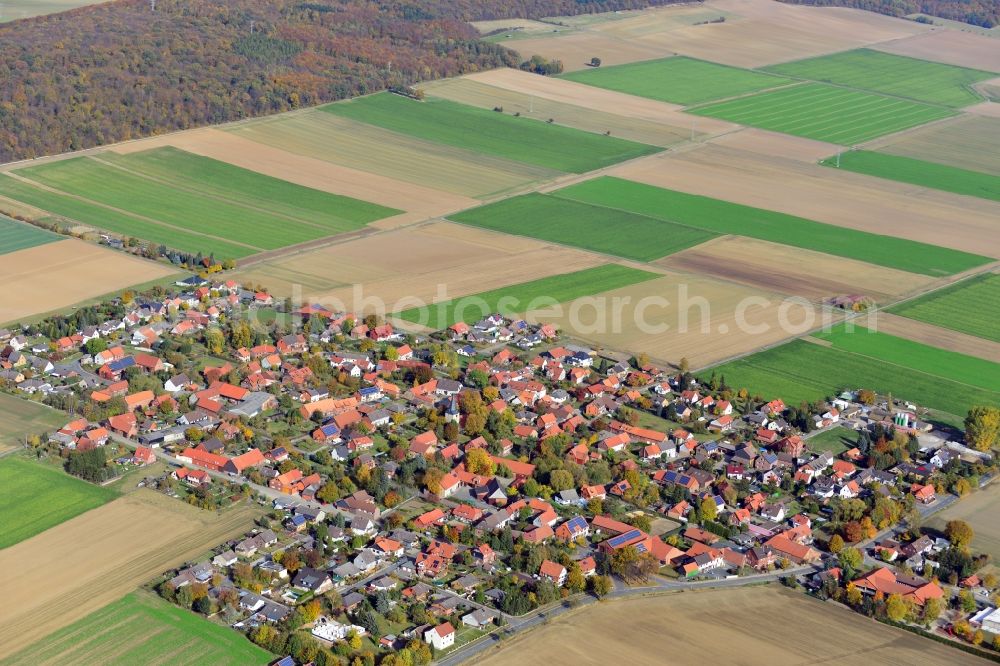 Ackenhausen from the bird's eye view: View of the village Ackenhausen in the state Lower Saxony