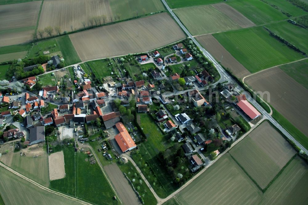 Dintesheim from the bird's eye view: Village view from Dintesheim is a municipality in the district Alzey-Worms in Rhineland-Palatinate