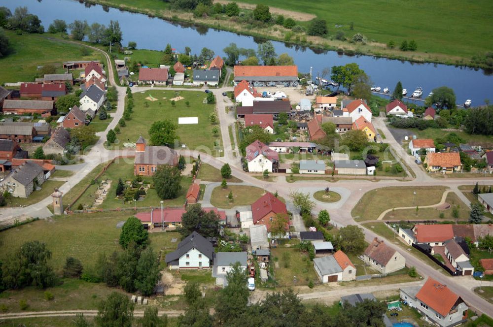 Aerial image Grütz - Villagescape of Gruetz at the Havel river in Brandenburg