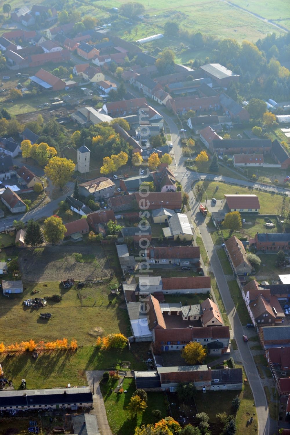 Sandbeiendorf from the bird's eye view: View of the village Sandbeiendorf in the state Saxony-Anhalt