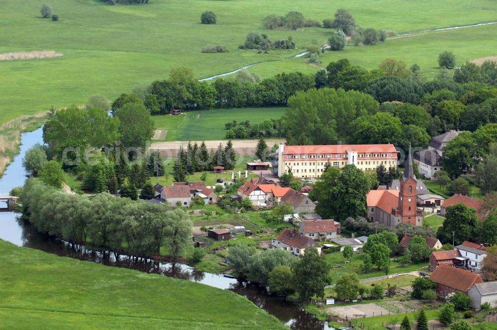 Aerial photograph Schollene - Villagescape of Schollene in Saxony-Anhalt