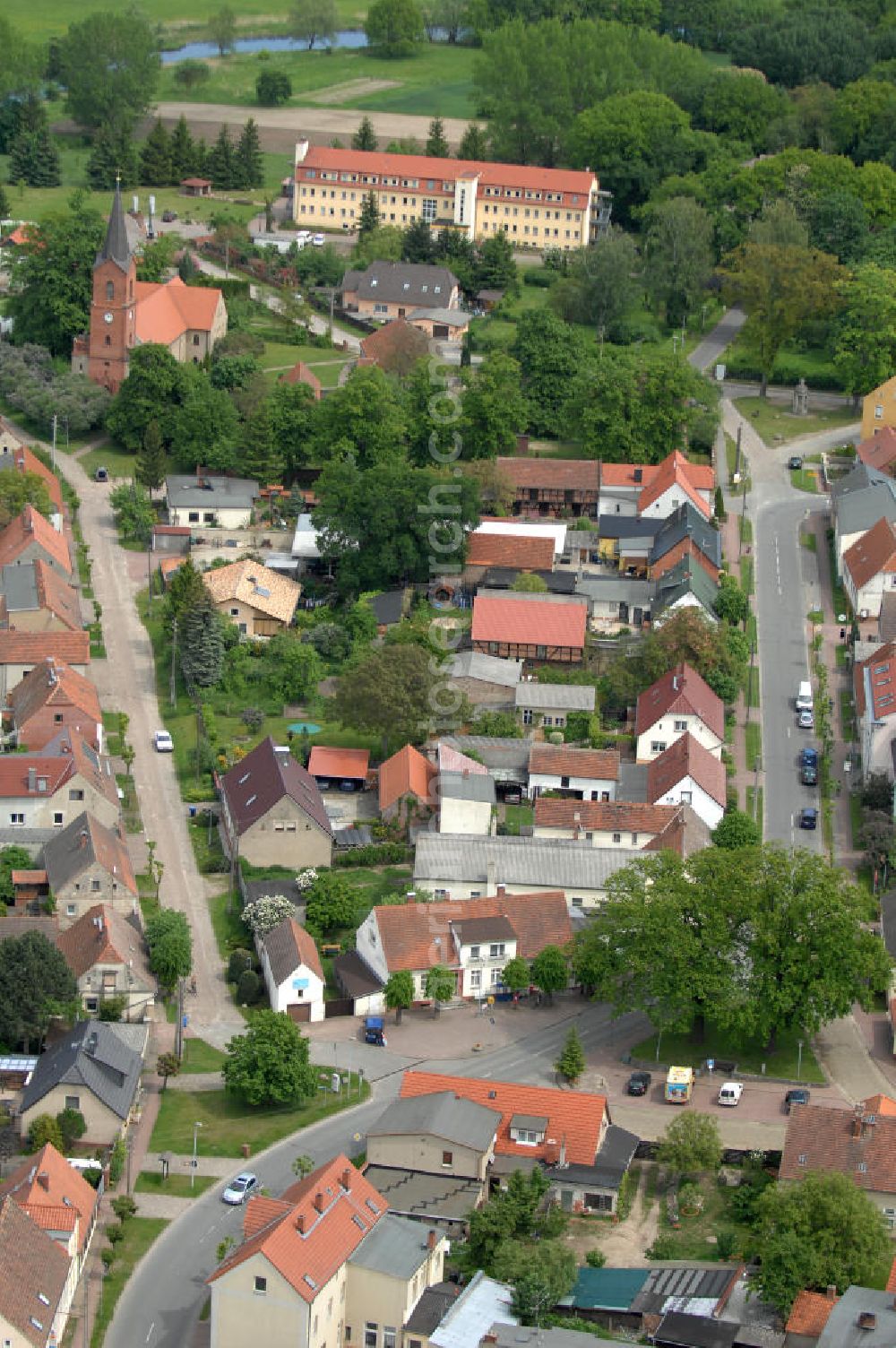 Schollene from the bird's eye view: Villagescape of Schollene in Saxony-Anhalt