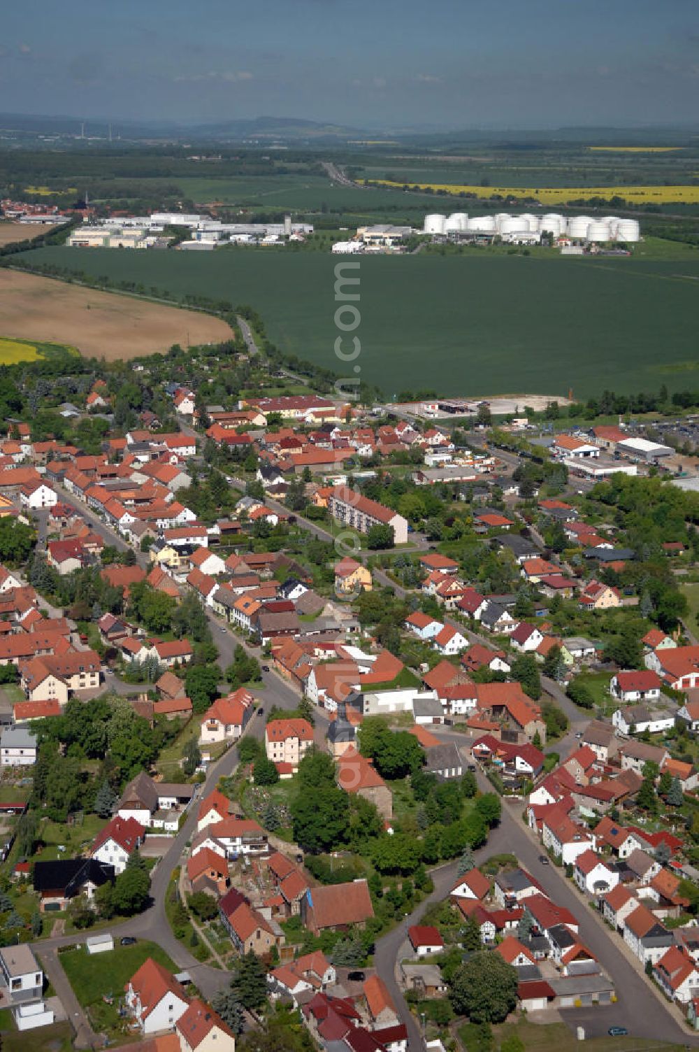 Schwabenhausen from above - Dorfansicht / Stadtansicht Schwabenhausen in Thüringen mit der evangelisch-lutherischen Dorf-Kirche St. Trinitatis. Village / City scape of Schwabenhausen in Thuringia with the evangelical lutheran village church St. Trinitatis.