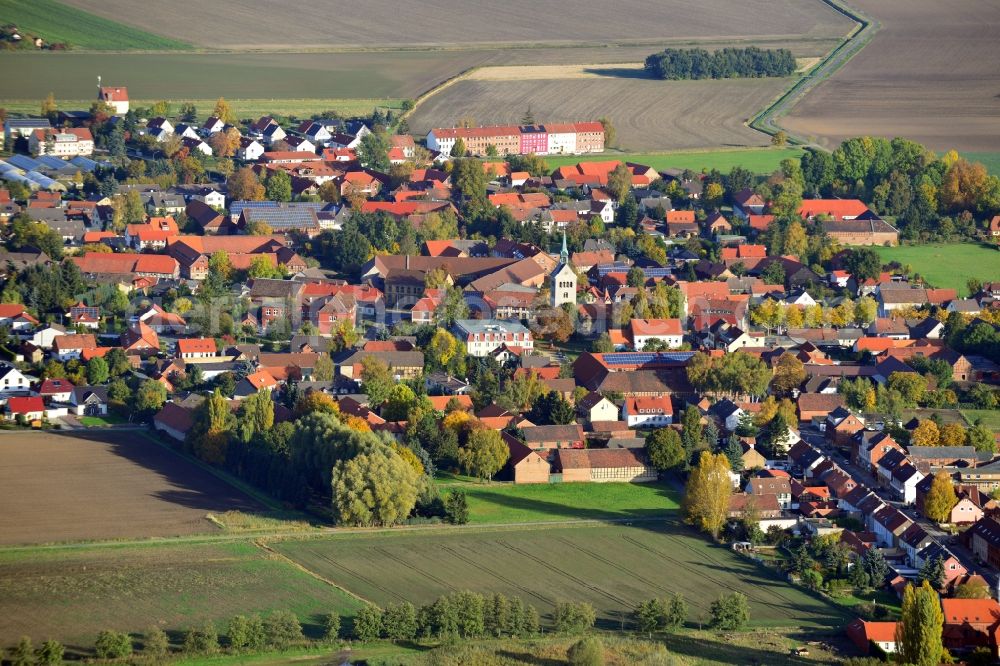 Aerial photograph Süpplingen - View of the village Süpplingen in the state Lower Saxony. In the centre of the village, the St. Lambertus Church is located