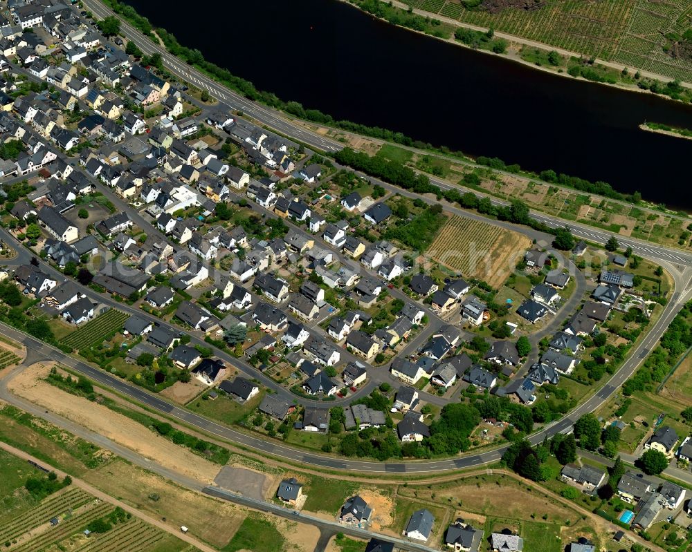 Bremm from the bird's eye view: Village core of in Bremm in the state Rhineland-Palatinate