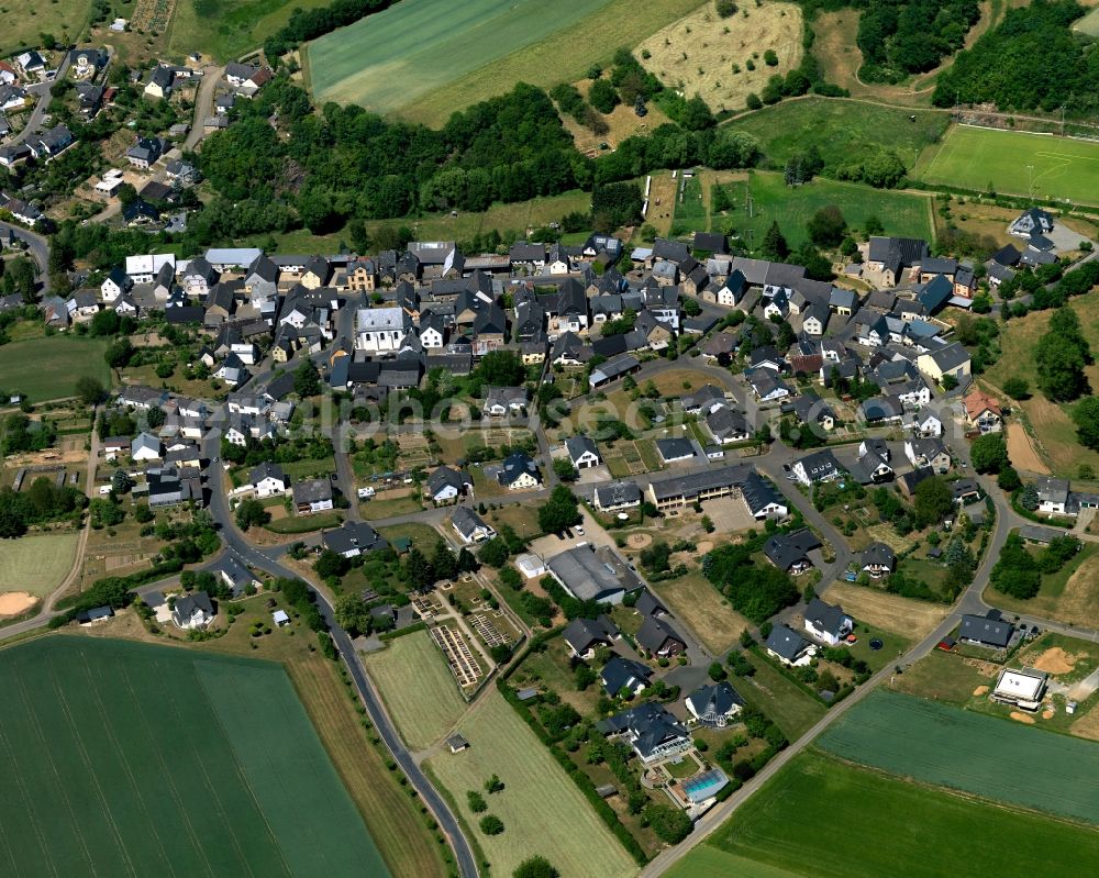 Aerial photograph Brohl - Village core of in Brohl in the state Rhineland-Palatinate