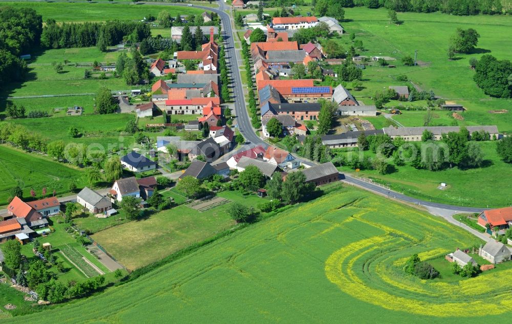 Aerial image Wohlenberg - Village on the main road in L9 Wohlberg in the Altmark in Saxony-Anhalt