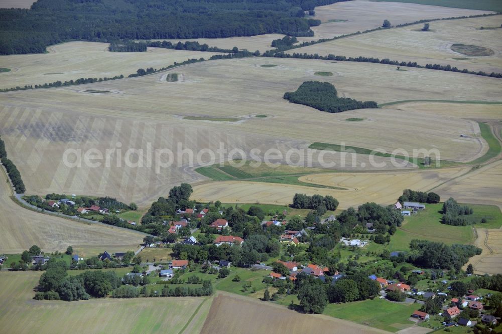 Aerial photograph Carolinenhof - Village core in Carolinenhof in the state Mecklenburg - Western Pomerania