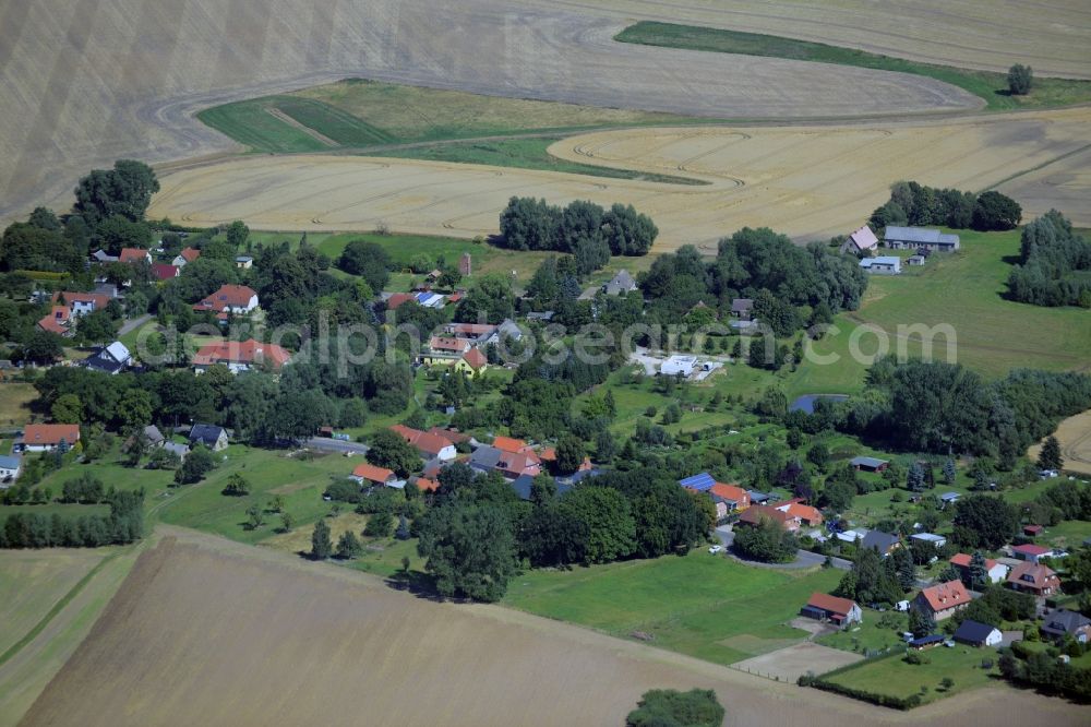 Carolinenhof from the bird's eye view: Village core in Carolinenhof in the state Mecklenburg - Western Pomerania